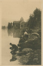 Beaulieu-sur-Dordogne : "1401 - Beaulieu (Corrèze) - La Dordogne et la chapelle des Pénitents".