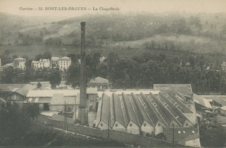 Bort-les-Orgues : "Corrèze - 53 - Bort-les-Orgues - La chapellerie".