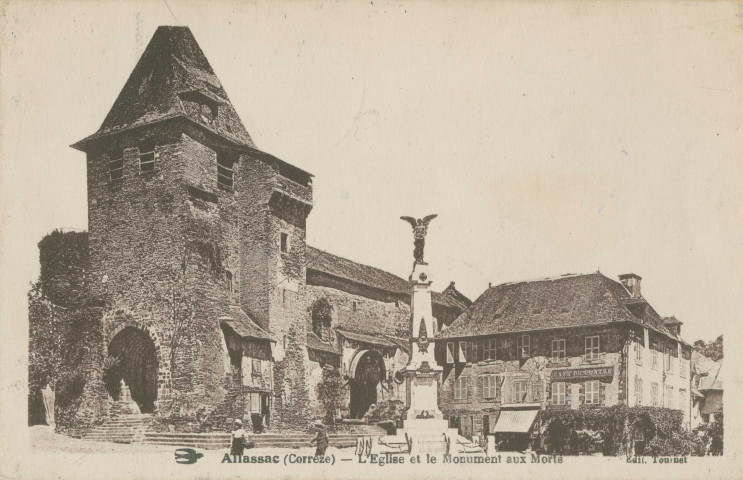 Allassac : "Allassac (Corrèze) - L'église et le munument aux morts".