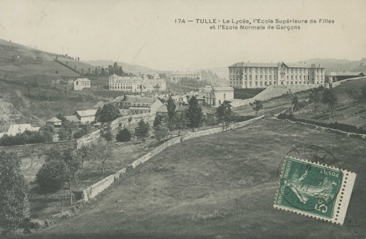Tulle : "174 -Tulle - Le Lycée, l'Ecole supérieure de filles et l'Ecole normale de garçons". au premier plan, le Carmel.