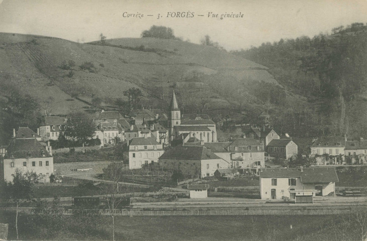 Forgès : "Corrèze - 3. Forgès - Vue générale".