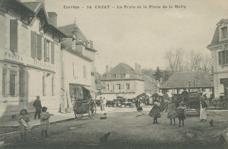 Objat : "Corrèze - 14 Objat - La poste et la place de la halle".