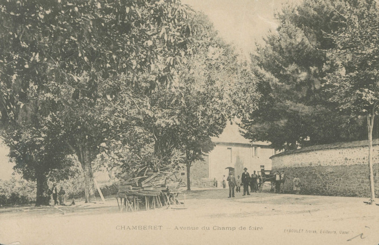 Chamberet : "Chamberet - Avenue du Champ-de-foire".