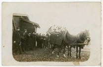 Camp de Würzburg : livraison de colis aux prisonniers.