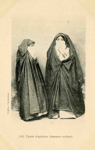 "(16) Types Algériens, femmes voilées".