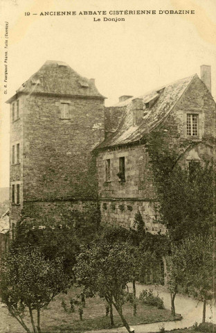 "19 - Ancienne Abbaye Cistercienne d'Obazine. Le Donjon."