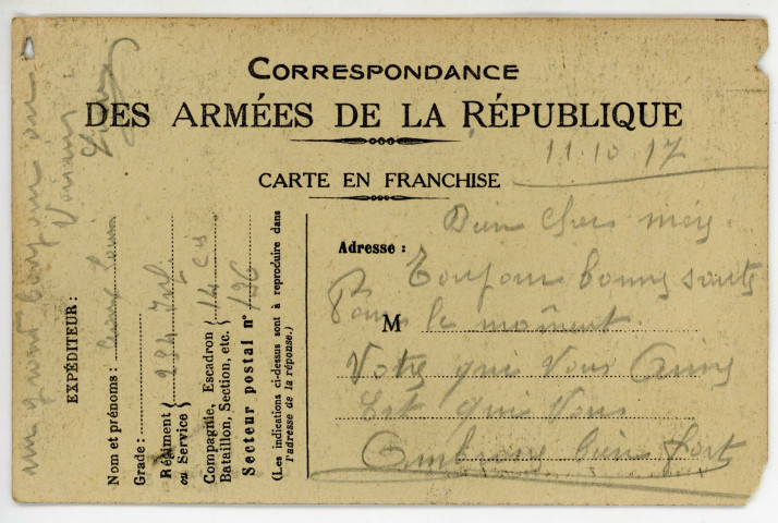 L'ovation faite à Paris au général Pershing, commandant en chef des forces armées américaines en France.