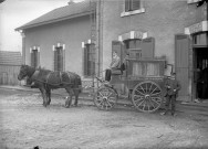 Gare : la voiture qui relie Merlines à Eygurande.