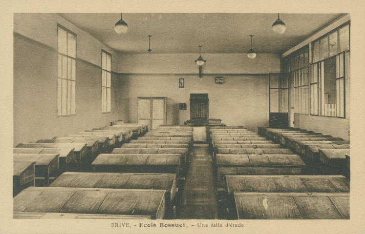 Brive-la-Gaillarde : "Brive. - Ecole Bossuet. - Une salle d'étude".