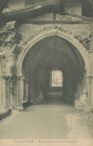 Tulle : "Cloître de Tulle. - Porte d'entrée du Musée lapidaire.".