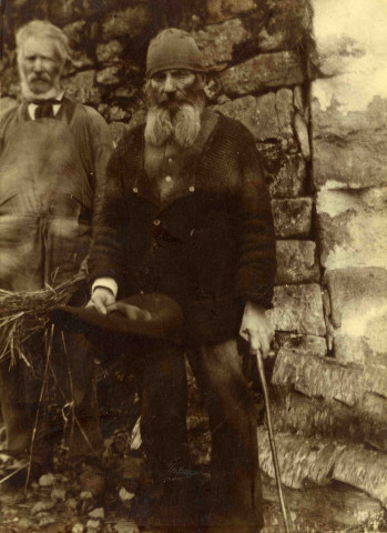 Gimel-les-Cascades : un mendiant.