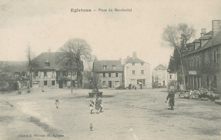 Egletons : "Egletons - Place du Marchadial".