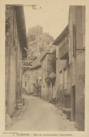 Turenne : "4 Turenne. - Rue du commandant Charrollais.".