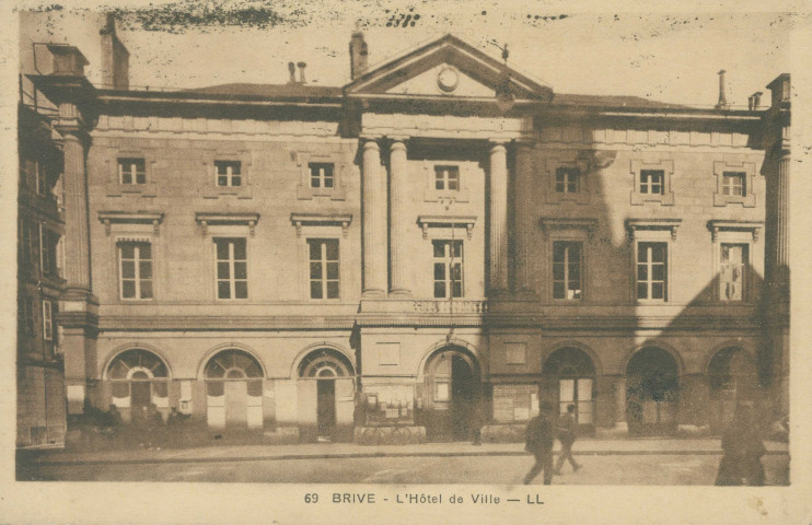 Brive-la-Gaillarde : "69 Brive - L'hôtel de ville".