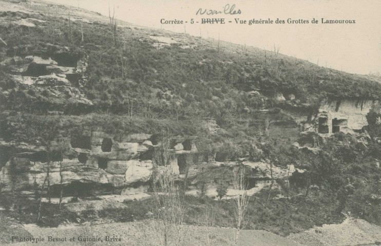 Noailles : "Corrèze - 5 Brive - Vue générale des grottes de Lamouroux".
