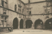 Brive-la-Gaillarde : "44. Brive - La cour du petit séminaire".