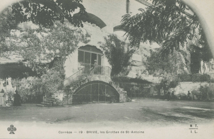 Brive-la-Gaillarde : "Corrèze - 19 - Brive, les grottes de St-Antoine".