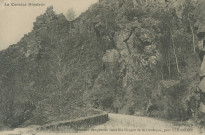 Sérandon : "La Corrèze illustrée - Tournant dangereux dans les gorges de la Dordogne, près Sérandon".