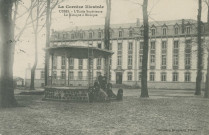 Ussel : "La Corrèze illustrée - Ussel - L'Ecole supérieure - Le kiosque à musique".