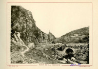"Pont de la cascade".