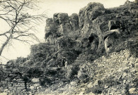 Vallée du Coiroux, promenade sur le canal à Aubazine.