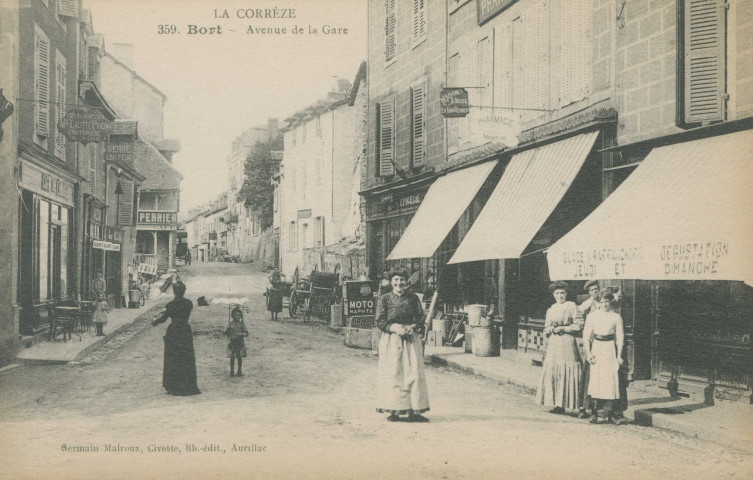 Bort-les-Orgues : "La Corrèze - 359. Bort - Avenue de la Gare".