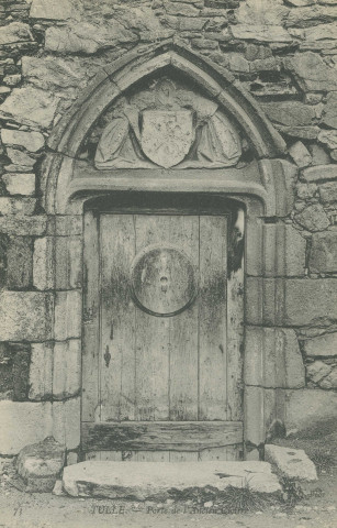Tulle : "73 Tulle. - Porte de l'ancien cloître".
