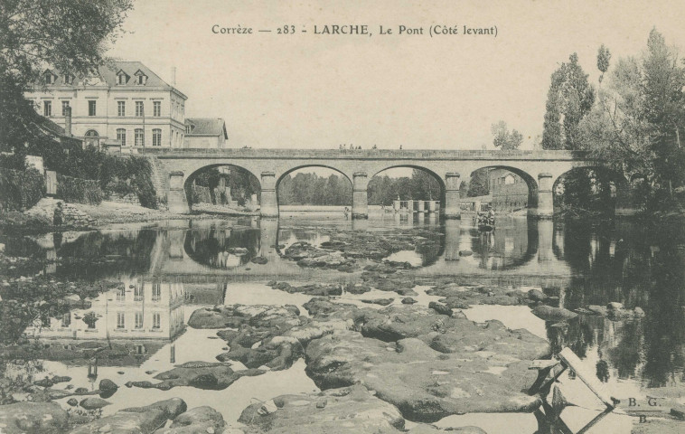 Larche : "Corrèze - 283 - Larche, le pont (côté Levant)".