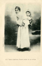 "(11) Types Algériens, femme arabe et son enfant".