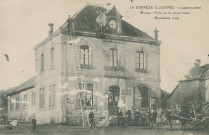 Lagraulière : "La Corrèze illustrée - Lagraulière - Mairie - Poste du fil électrique (novembre 1908)".