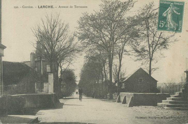 Larche : "292. Corrèze. - Larche. - Avenue de Terrasson".