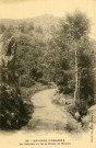 "28 - Environ d'Obazine. Le calvaire vu de la Route de Beynat".