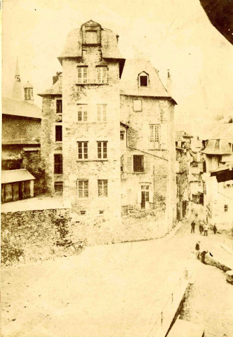 La façade.