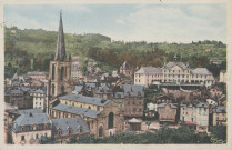 Tulle : "Tulle (Corrèze) - Vue du Trech et de la Barussie". On aperçoit un manège sur la place Gambetta.