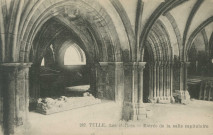 Tulle : "287. Tulle. Les cloîtres - entrée de la salle capitulaire".