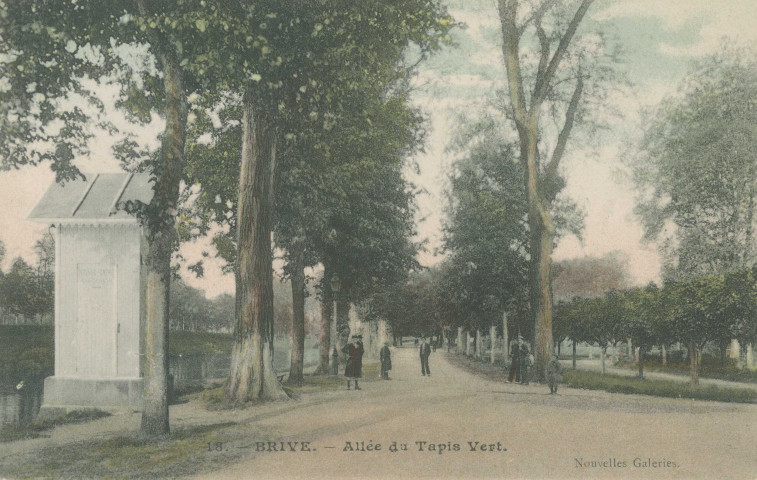 Brive-la-Gaillarde : "18. - Brive. - Allée du Tapis vert".