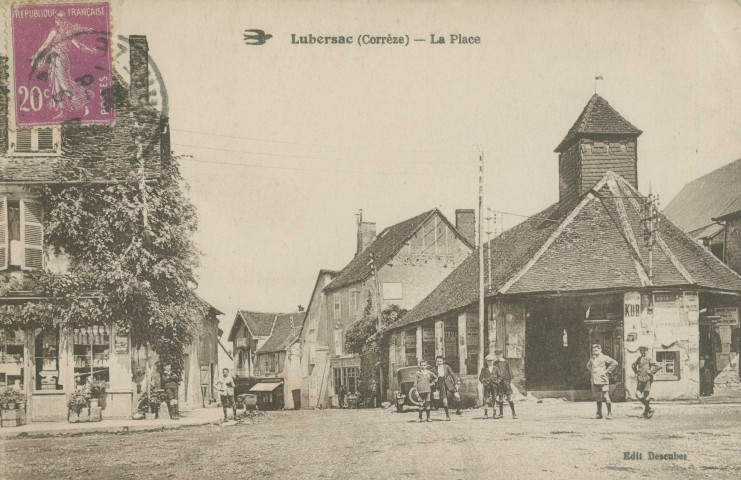 Lubersac : "Lubersac (Corrèze) - La place".