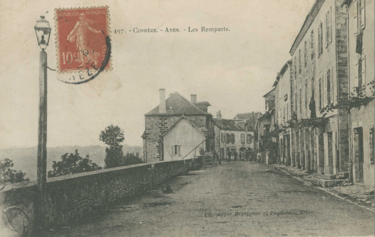 Ayen : "497. - Corrèze - Ayen - Les remparts".