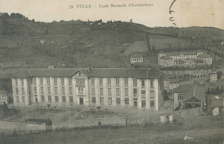 Tulle : "28. Tulle - Ecole normale d'instituteurs".