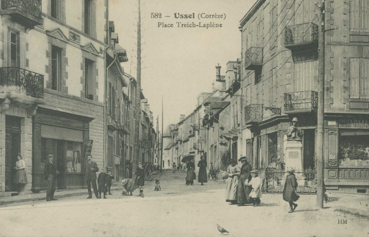 Ussel : "582 - Ussel (Corrèze) - Place Treich-Laplène".
