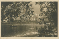 Beaulieu-sur-Dordogne : "1172. - Beaulieu-sur-Dordogne (Corrèze) - L'heure du canotage sur la Dordogne".
