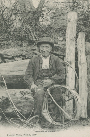 Folklore : "Types et scènes champêtres. - Fabricant de paniers".