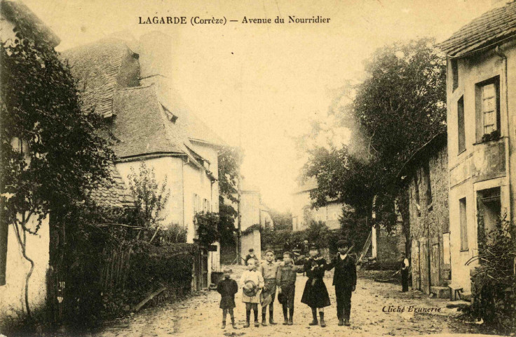 "Lagarde (Corrèze) - Avenue du Nourridier".