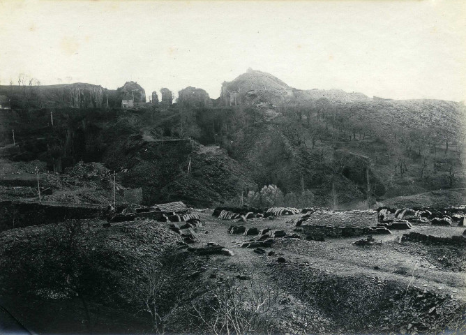 Travassac, les ardoisières.