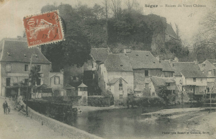 Ségur-le-Château : "Ségur - Ruines du vieux château".