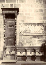 Stalle de bois sculpté.