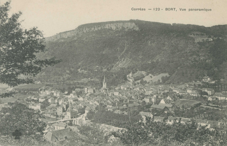Bort-les-Orgues : "Corrèze - 122 - Bort, vue panoramique".