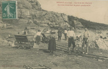 Beynat : "Beynat (Corrèze) - Carrières de Charjany - ouvriers travaillant le granit porphyroïde".