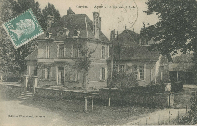 Ayen : "Corrèze - Ayen - La maison d'école".