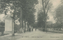 Brive-la-Gaillarde : "18. - Brive. - Allée du Tapis vert.".